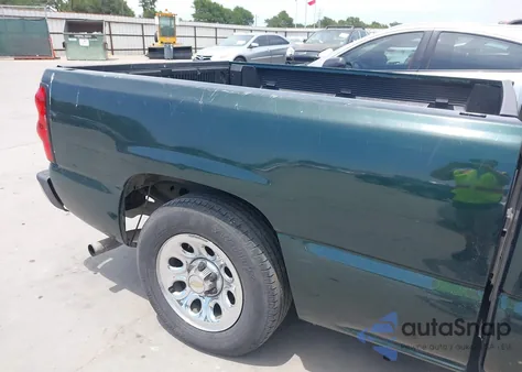 2005 Chevrolet Silverado 1500 from USA, damaged, VIN 1GCEC14X05Z235351